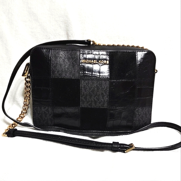 Michael Kors Patchwork Jet Set Crossbody Bag - Picture 2 of 9